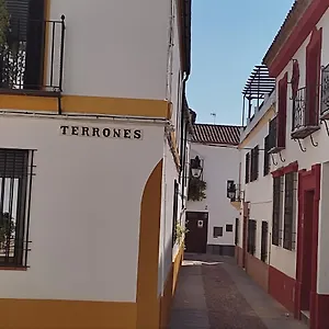 San Basilio's Red House Alojamento de Acomodação e Pequeno-almoço